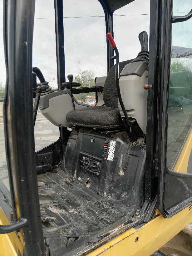Sprzedam minikoparkę CAT 301.4c