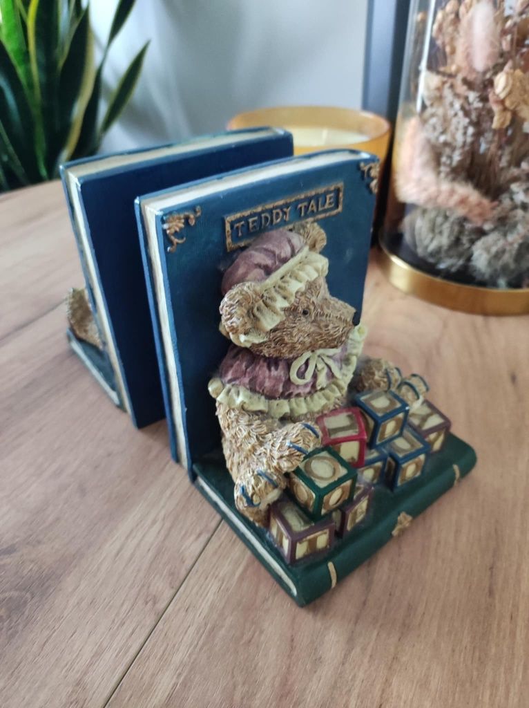 Podpórki pod książki, podpórka vintage rekwizyt Teddy  Tale 
Podpórki