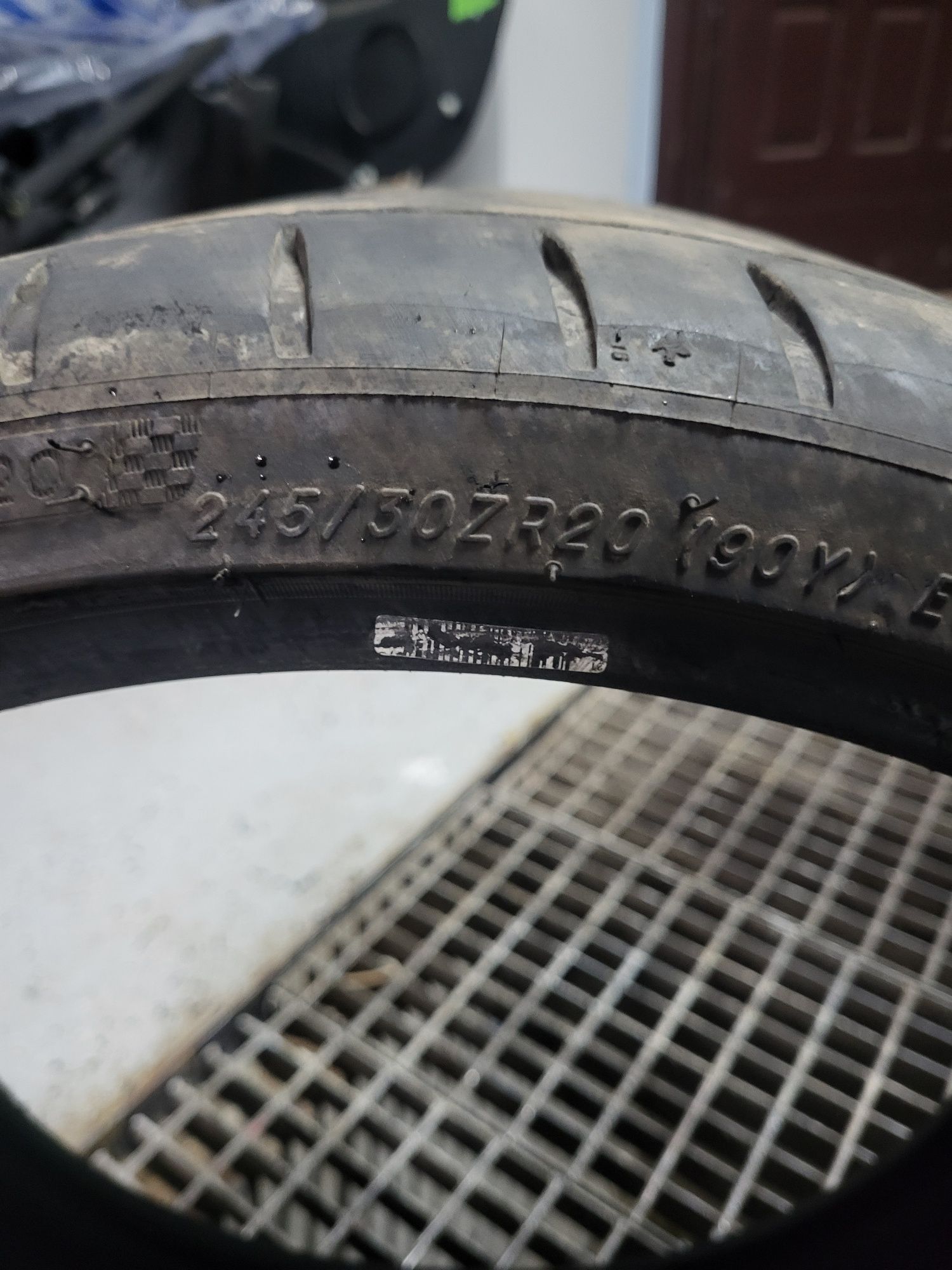 Michelin pilot sport 4s 245/30 R20