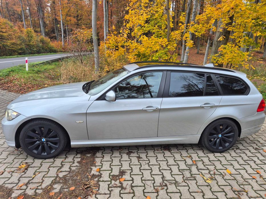 BMW E91 320D 163km, 2 kpl. kół, bi-xenon, panorama, opłaty do 07.2026