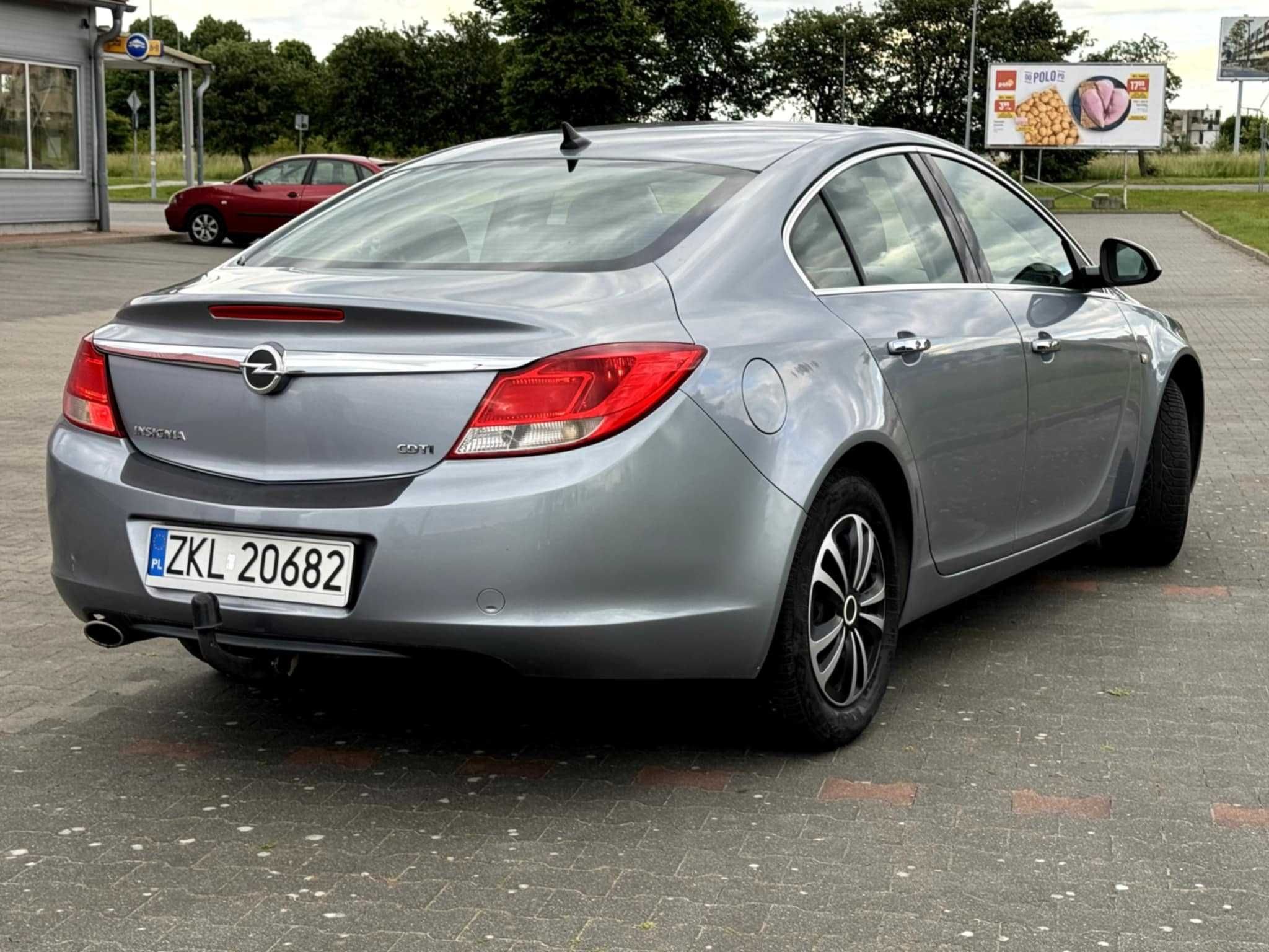 Opel Insignia Cosmo 2.0cdti 131km. 2009r. Sedan.