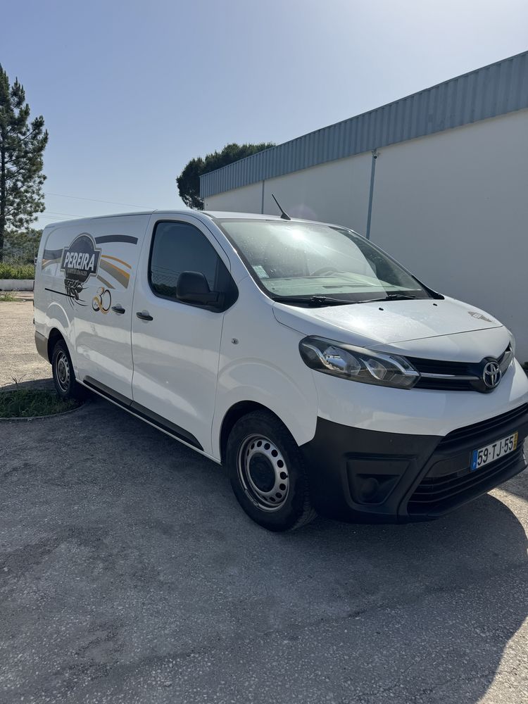 Toyota proace 2.0 120 cv fibrada