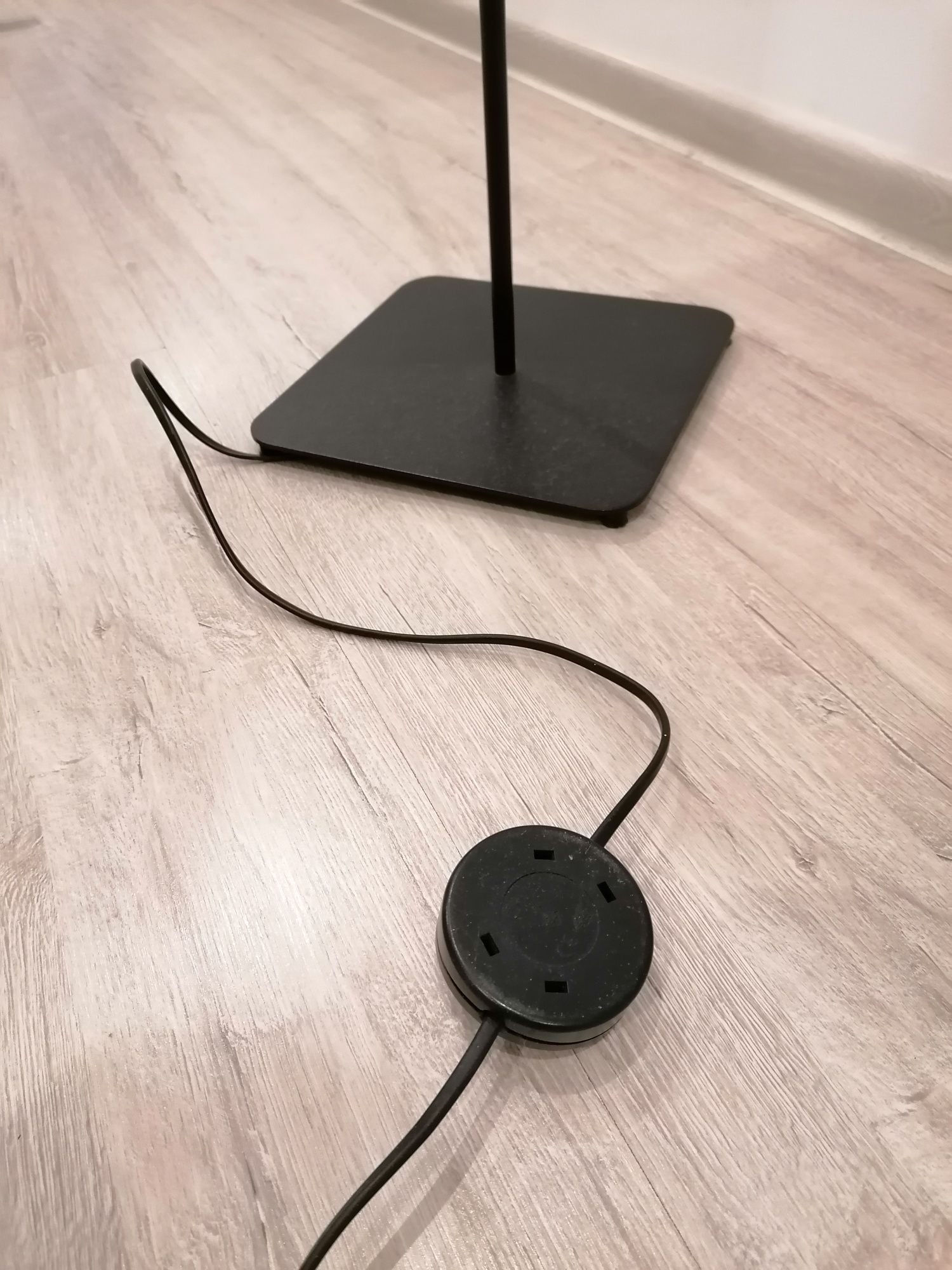 Lampa podłogowa IKEA