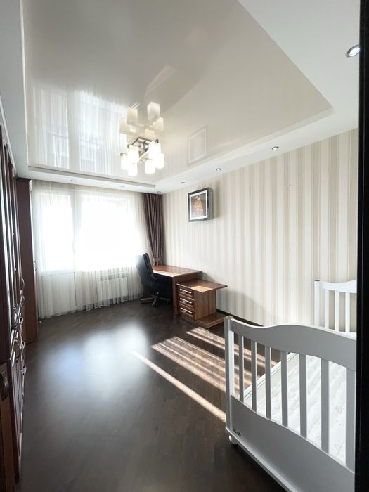 Від власника. Оренда квартири Севастопільська площа, є генератор.