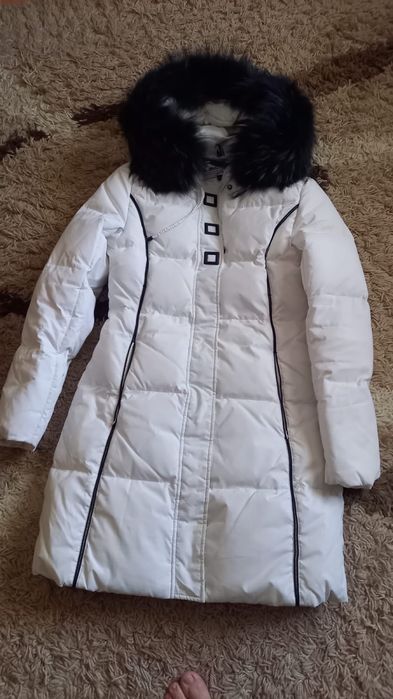 Зимове пальто пуховик
