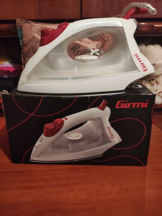 Праска Girmi (утюг)