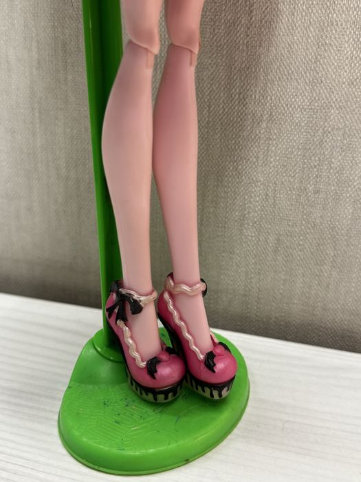 Монстер Хай Дракулаура sweet 1600