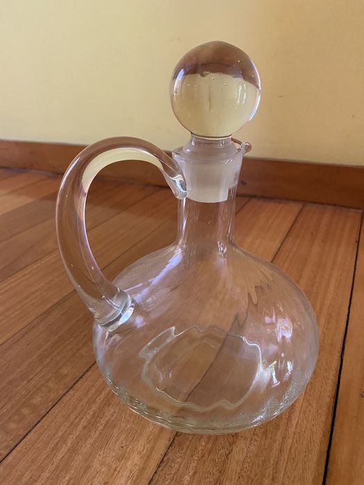 Garrafa em vidro antiga