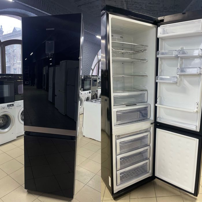 Чорний холодильник Samsung RB38C7B5D22/EF NoFrost A+++ з гарантією
