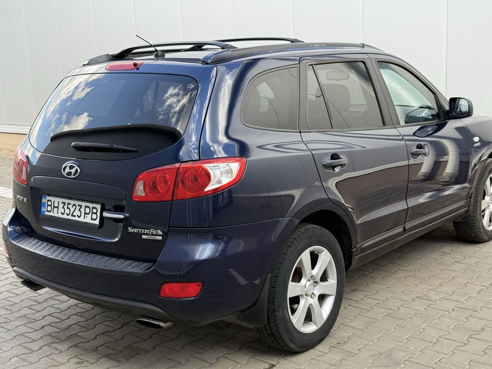 Hyundai Santa FE 2.2 Дизель - Автомат Красивая кожа