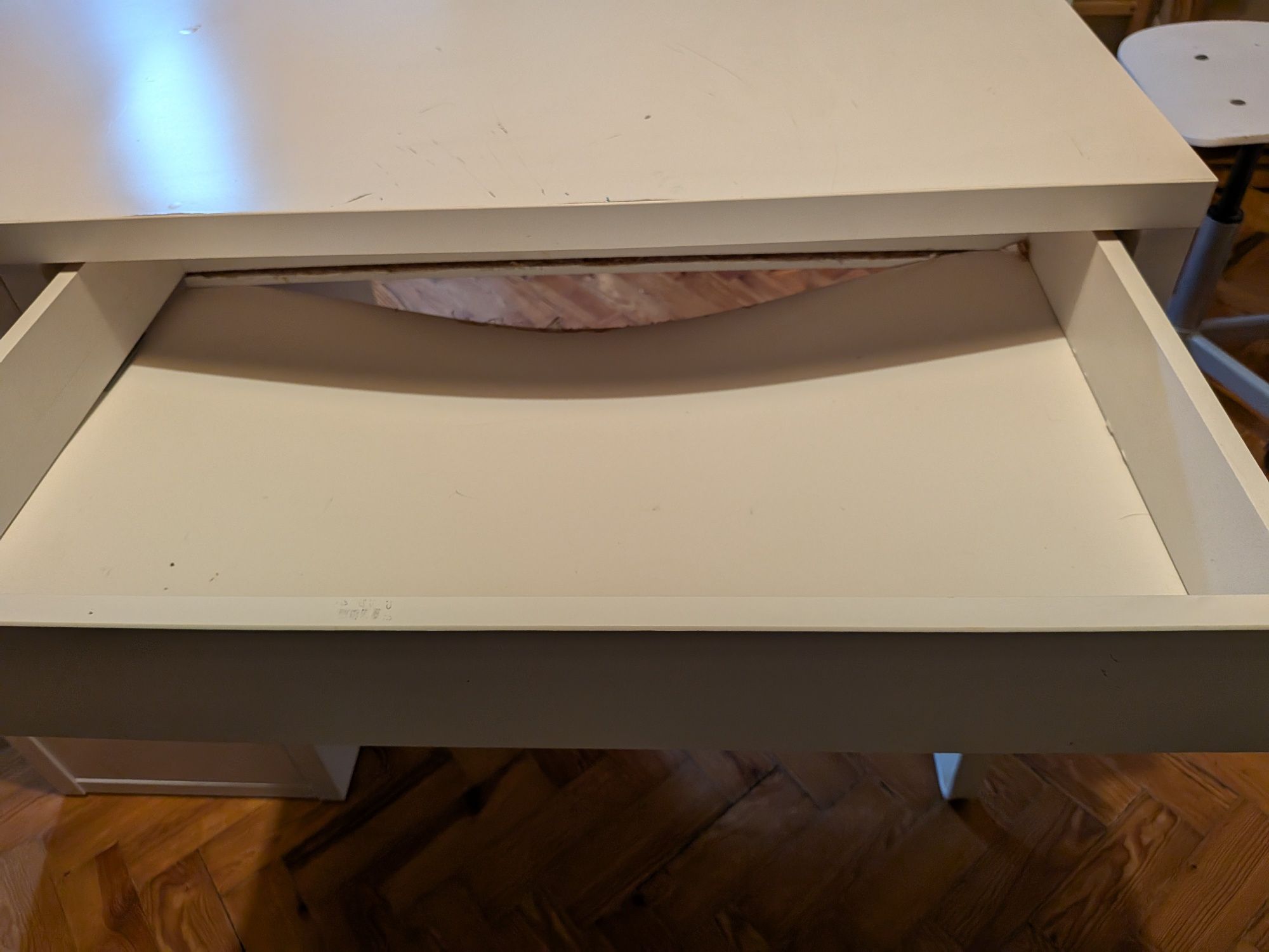 Secretaria IKEA Micke + oferta de cadeira IKEA