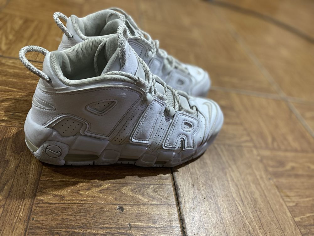 Nike Uptempo Branca