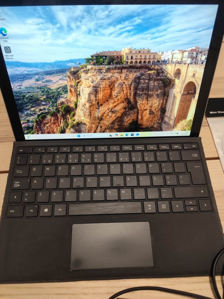 Microsoft Surface 4 Pro i5 , 8gb, 250gb com oferta de adaptador