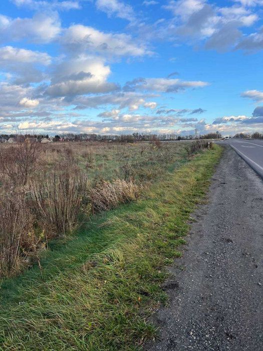 Земельна ділянка 142 сотих в Прилуцьку фасадна