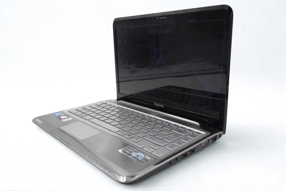 Laptop Używany Toshiba T230 13,3" HD i3 8GB 128SSHD Win11 GW FV