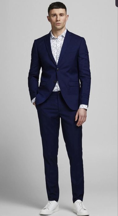 Чоловічий костюм синій розмір М