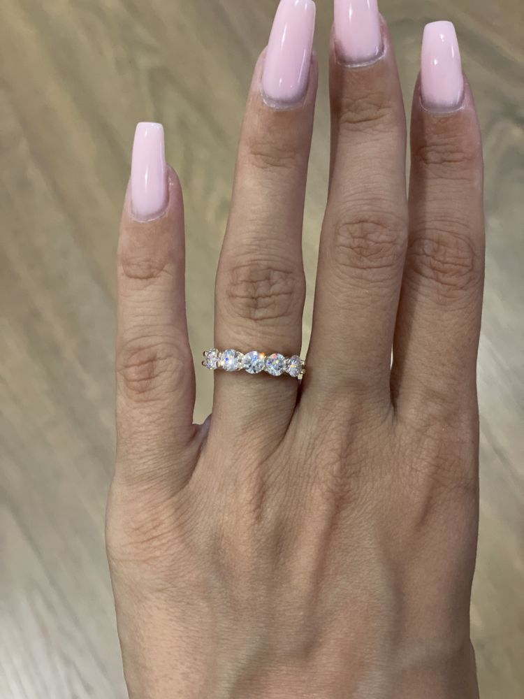 Полудорожка с муасанитами 1.50ct золото 585 GRA.