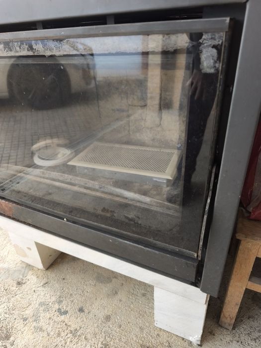 Recuperador embutido a lenha ventilado