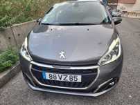 Peugeot 208 Puretech Signature 2019