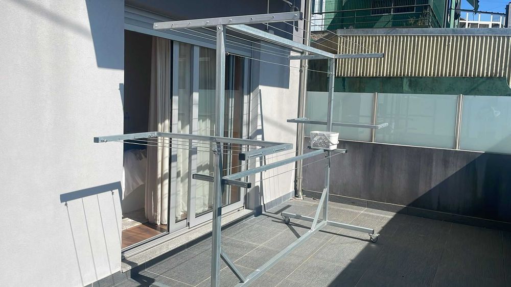 Estendal de roupa metálico