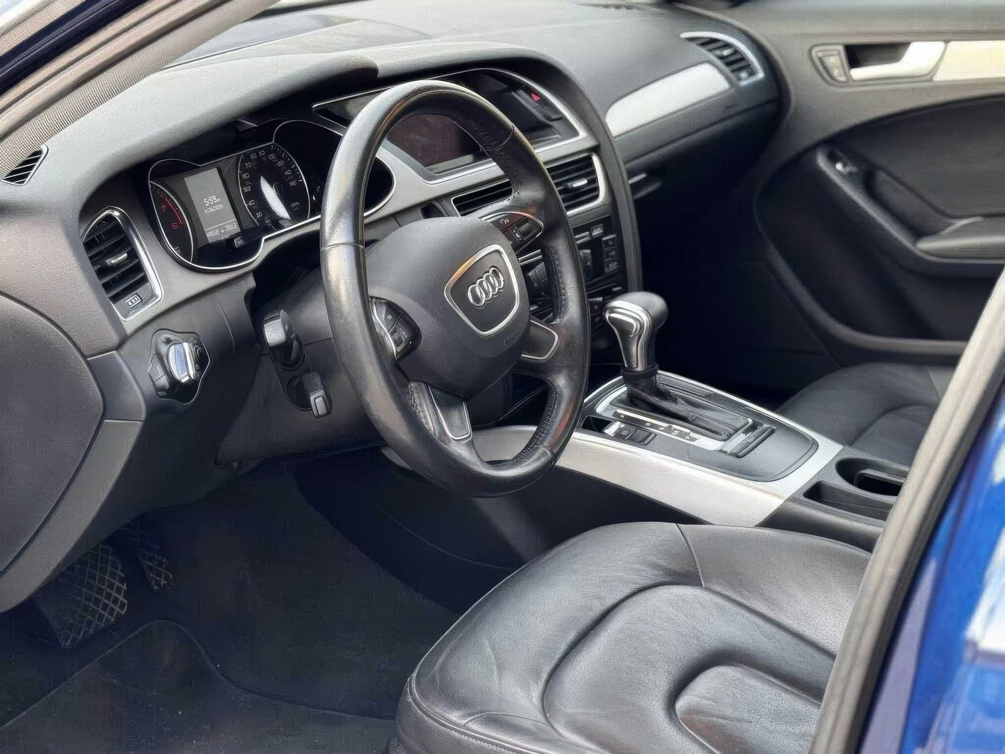 Audi A4     2014