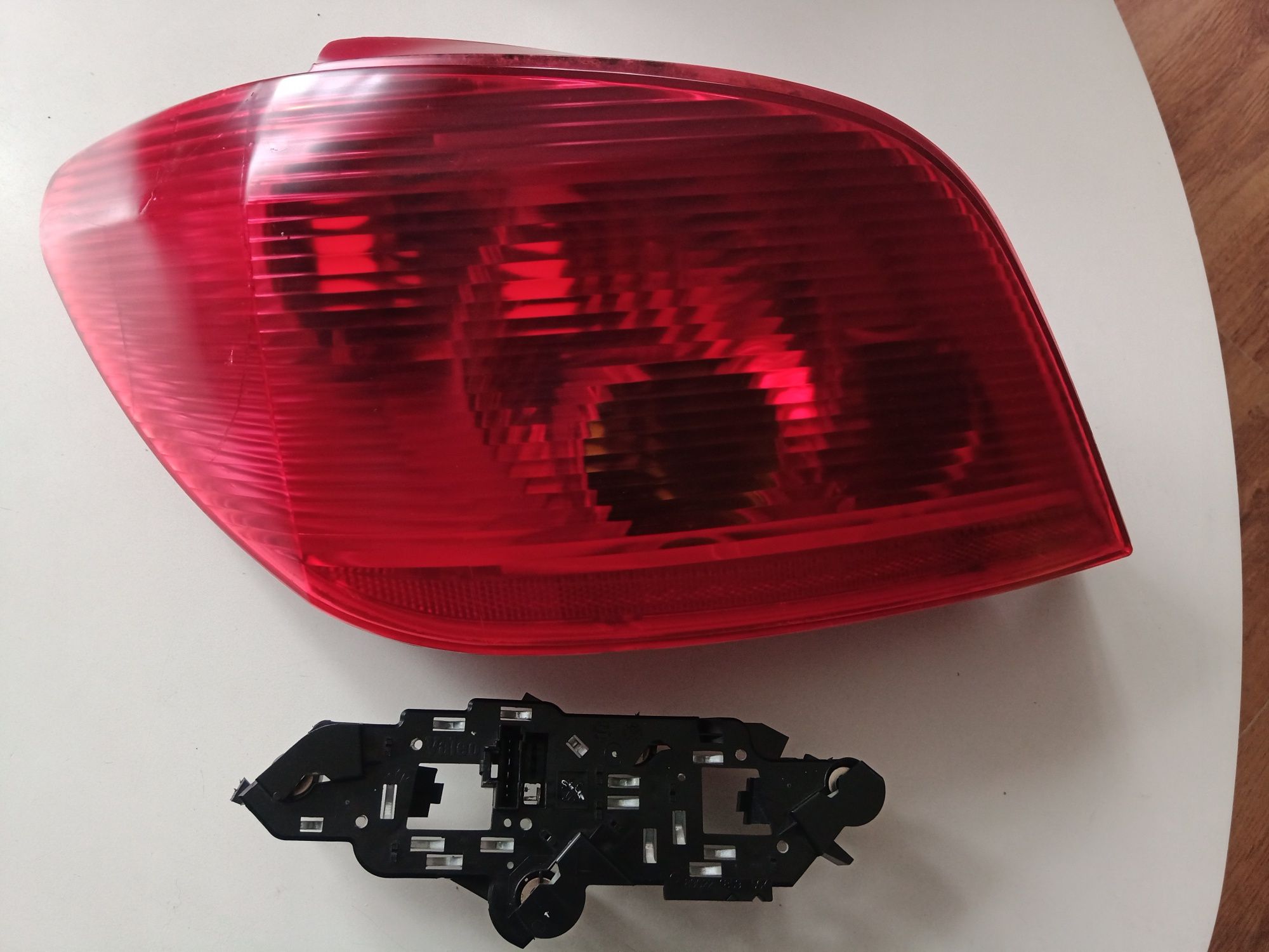 Lampy tył Peugeot 307