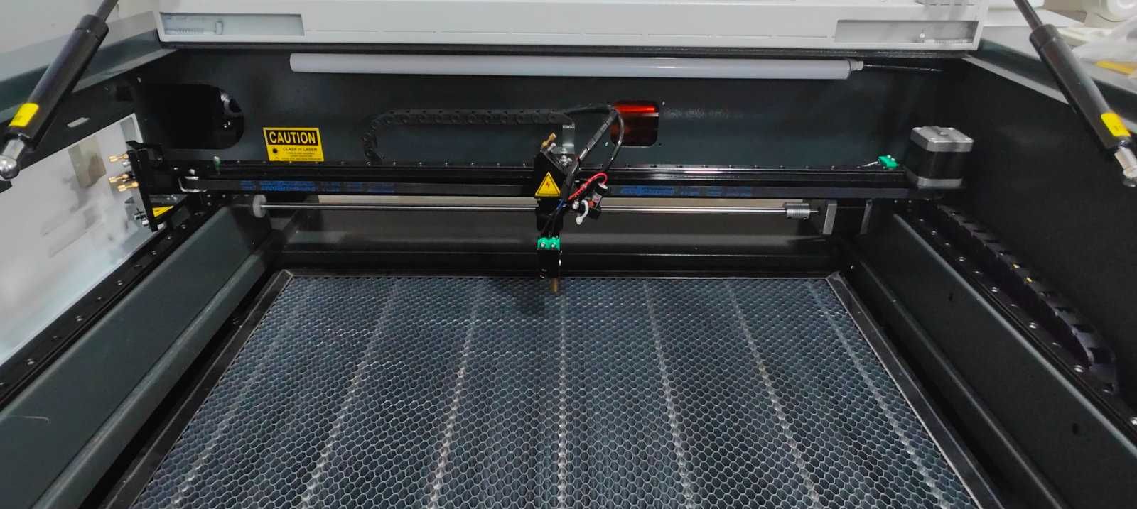Лазерний верстат СО2 Reci 100w