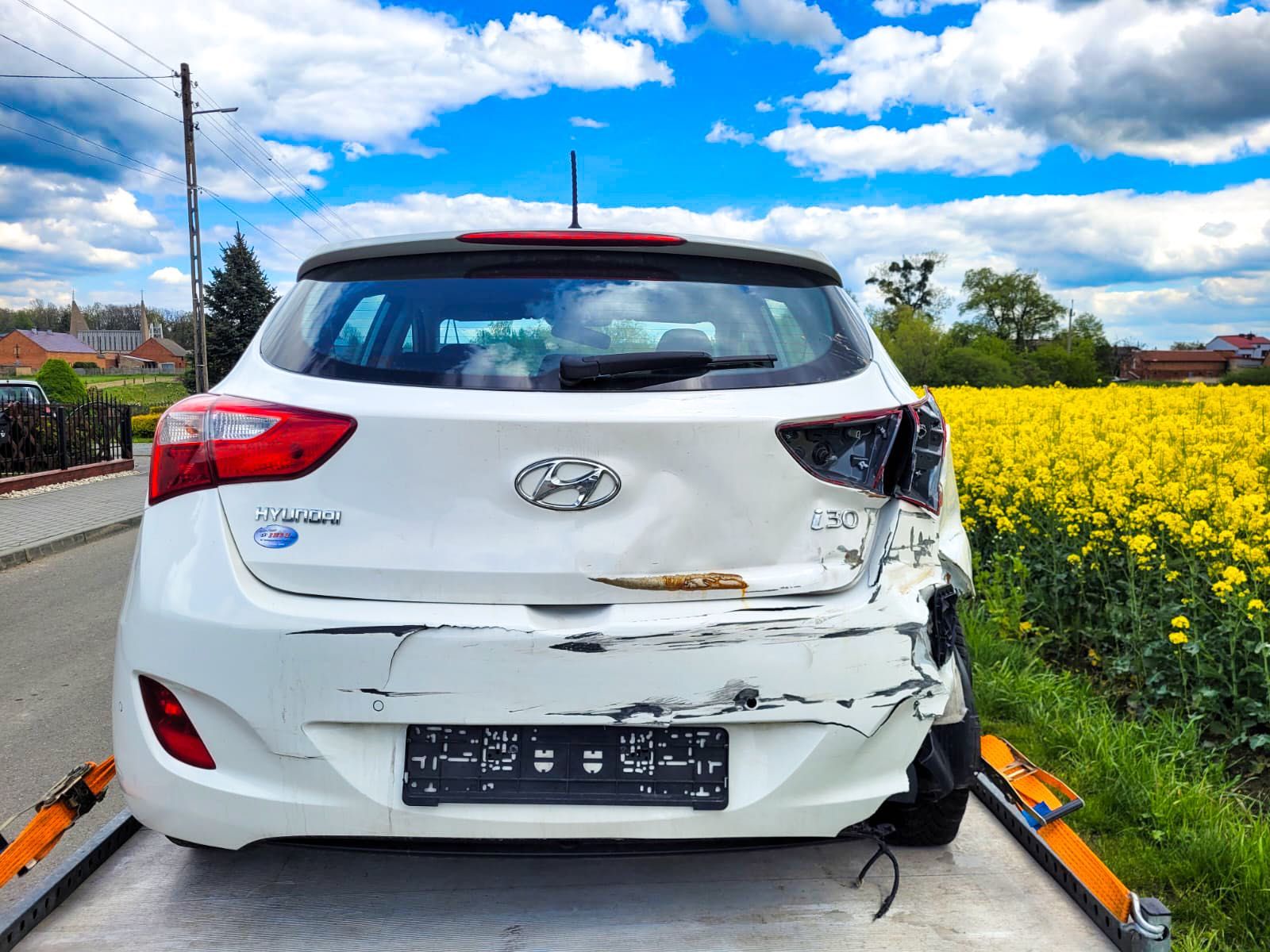 Hyundai i30 uszkodzony