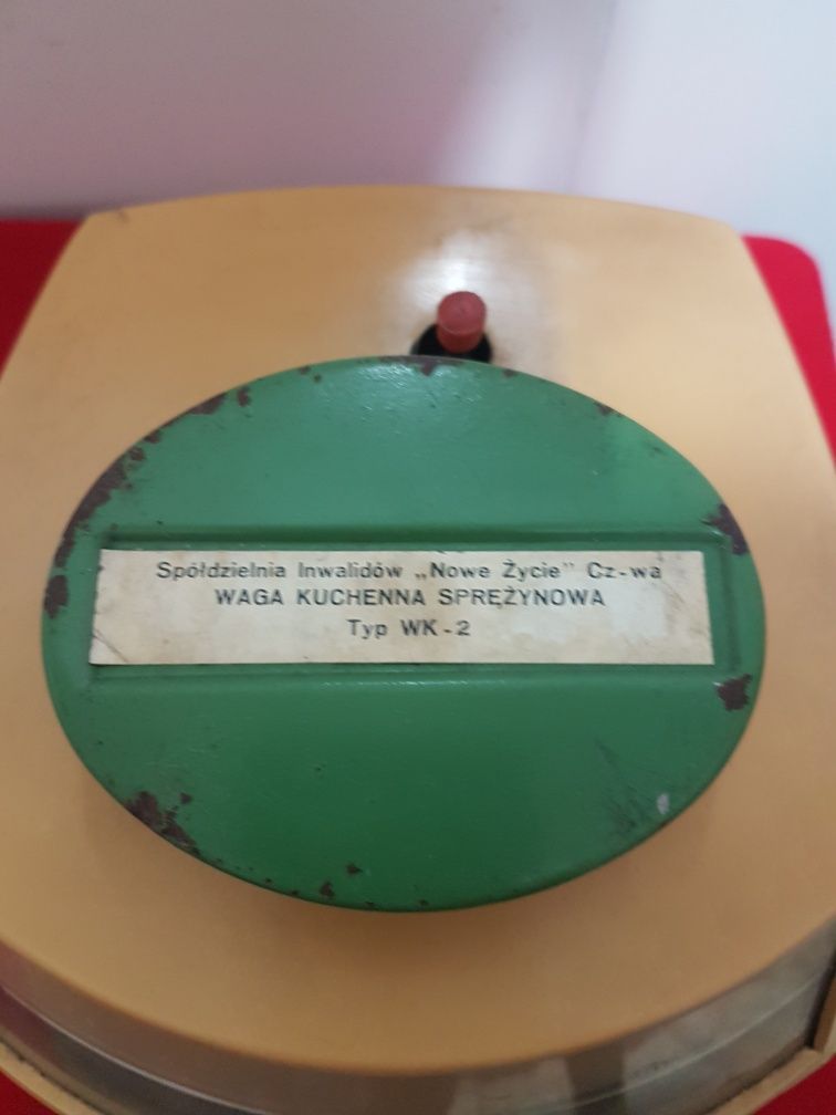 Stara waga z PRL,kuchenna-2 kg sprawna,polska