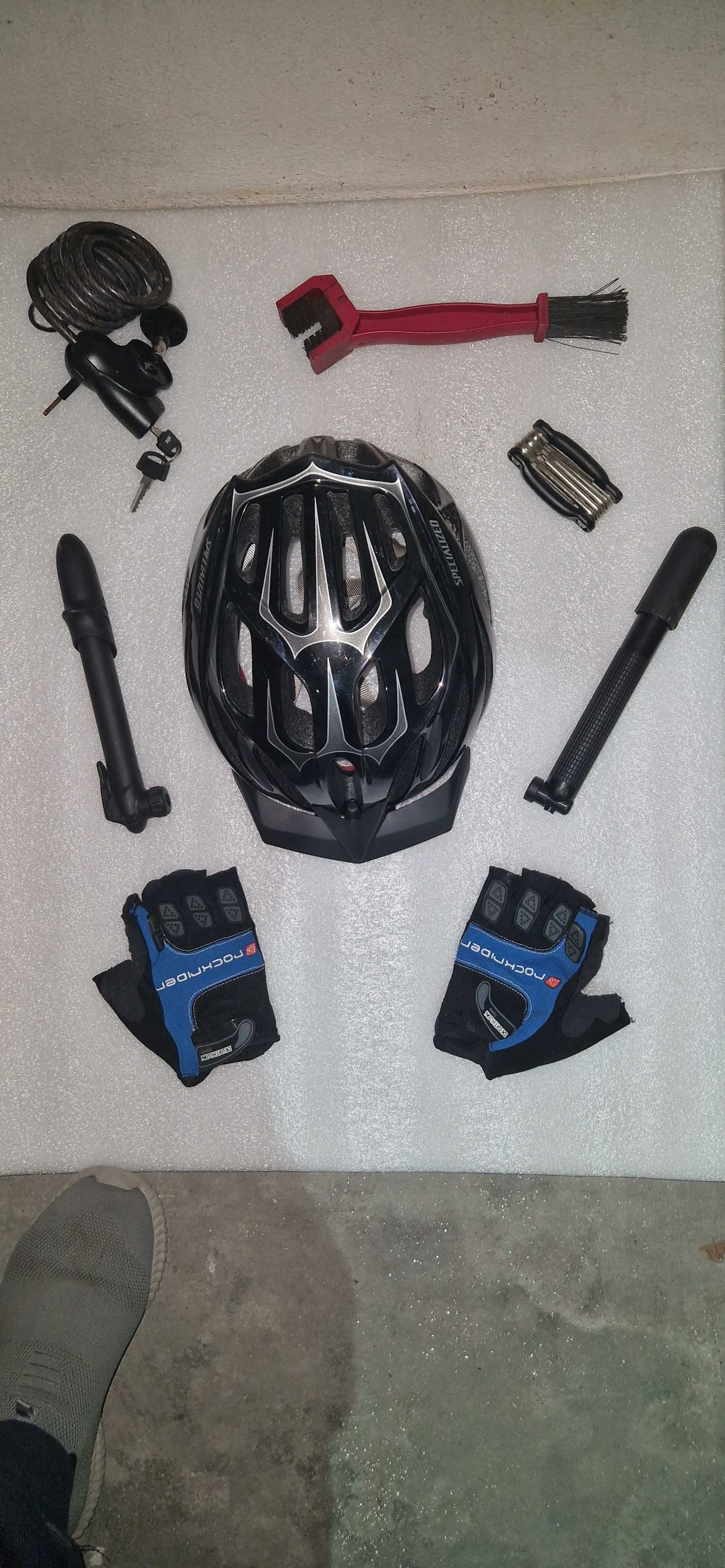 Bicicleta Rock Rider 6.3 + Capacete Specialized + Acessórios