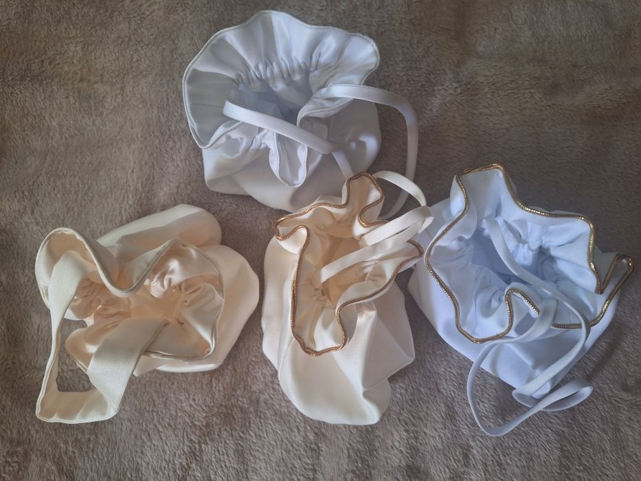 Продам подарунково весільні  сумочки.