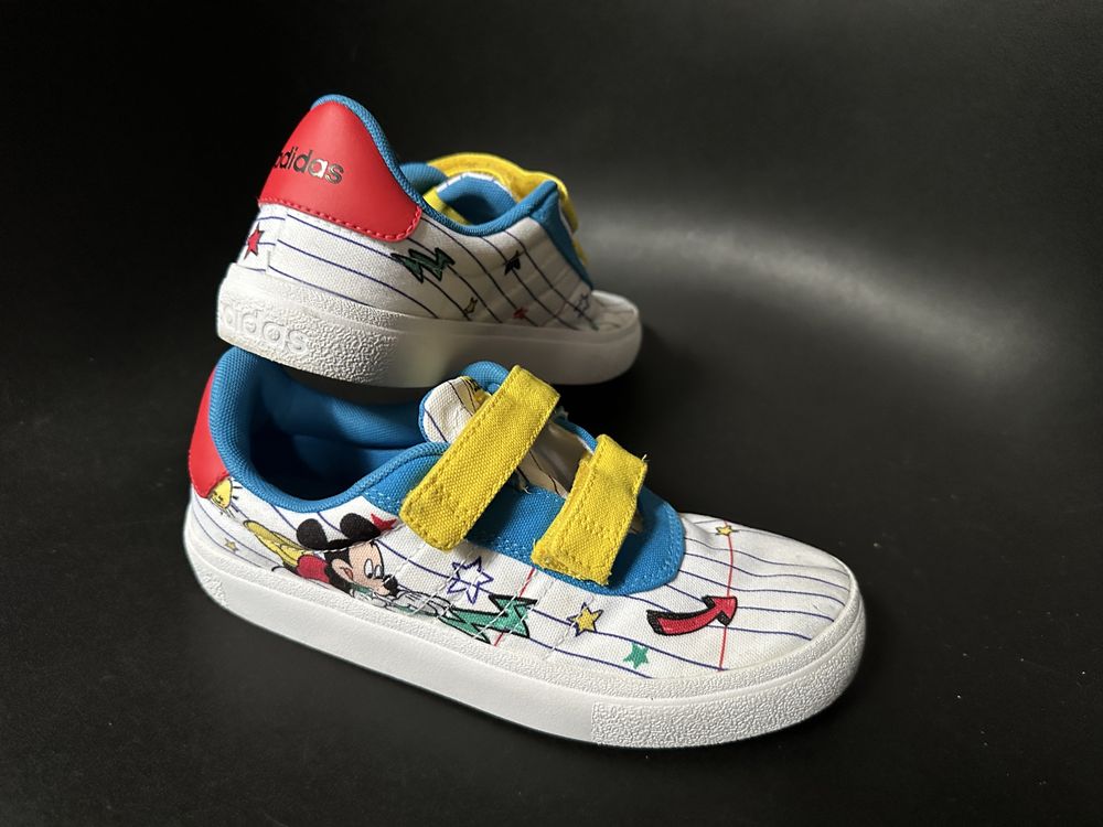 Оригінальні кеди adidas disney Mickey Mouse 33 р.