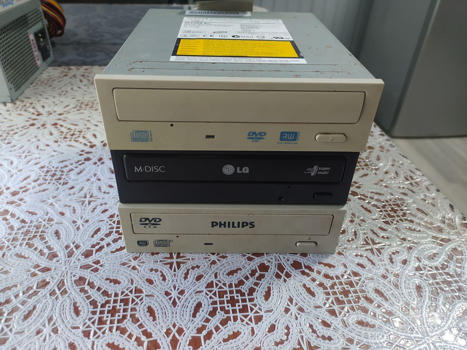 DVD-ROM 16x.Пишучі. Б/у.