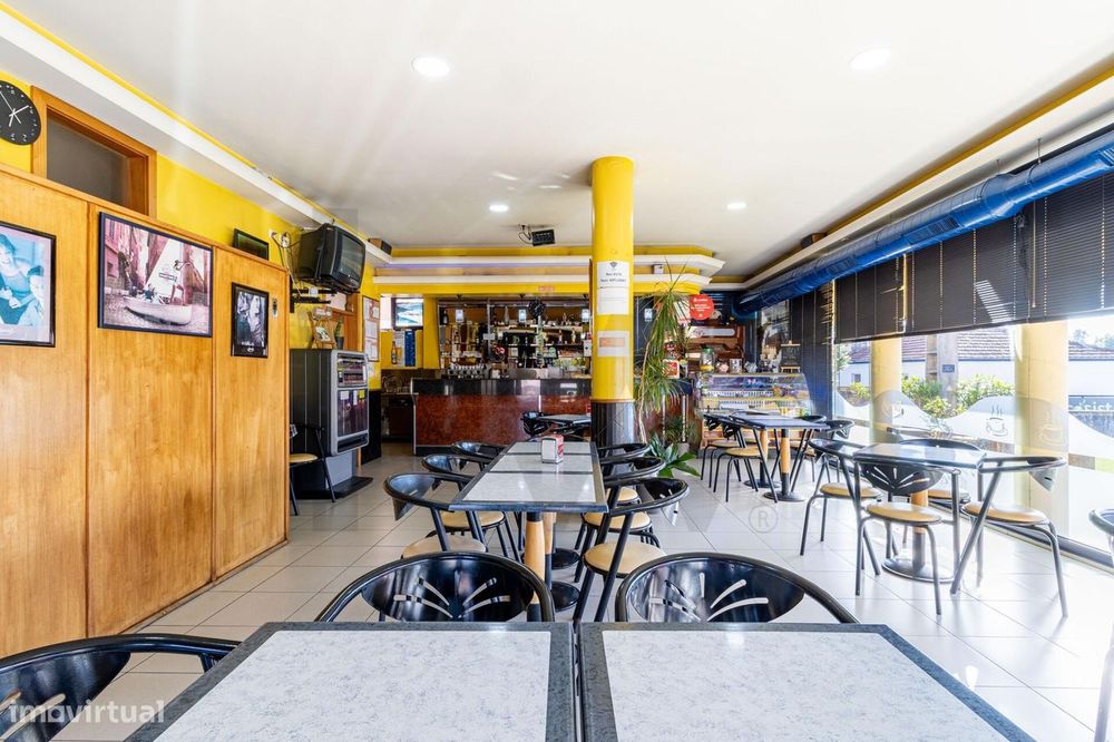 Trespasse Café / Snack-Bar Totalmente Equipado - Perto Do Lusopark
