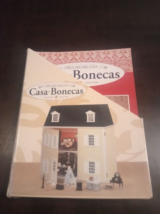 Nunca saiu da caixa Casa de bonecas nova + acessórios+ guias de montag