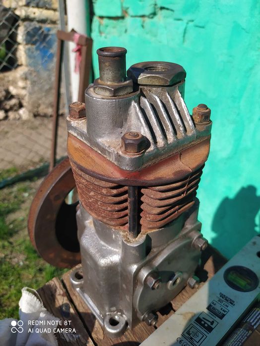 Продаю компрессор юмз