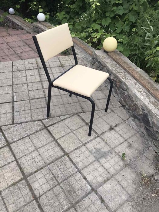 Стільці столи кожзам бу