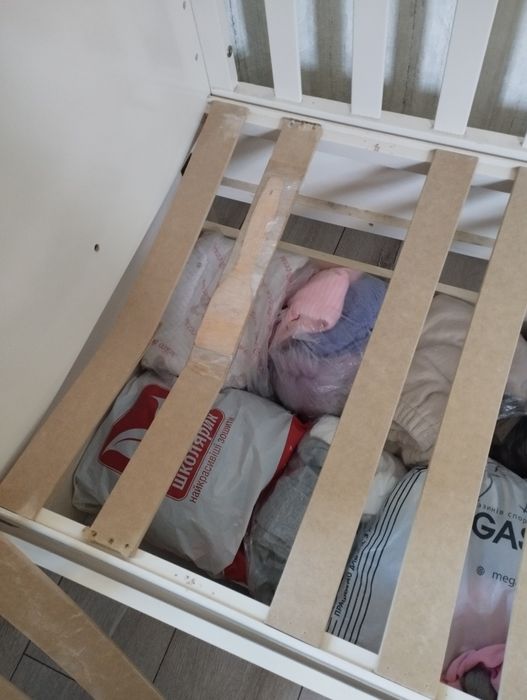 Продам детскую кроватку