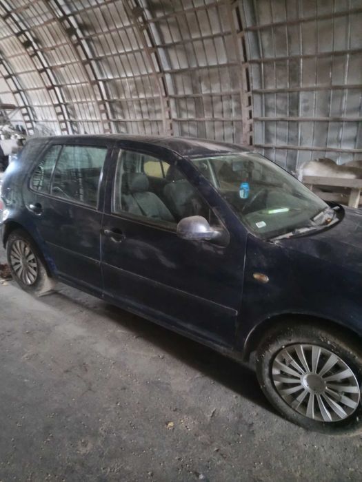 Продам Golf Volkswagen 1999 року не розстаможенний, на ходу