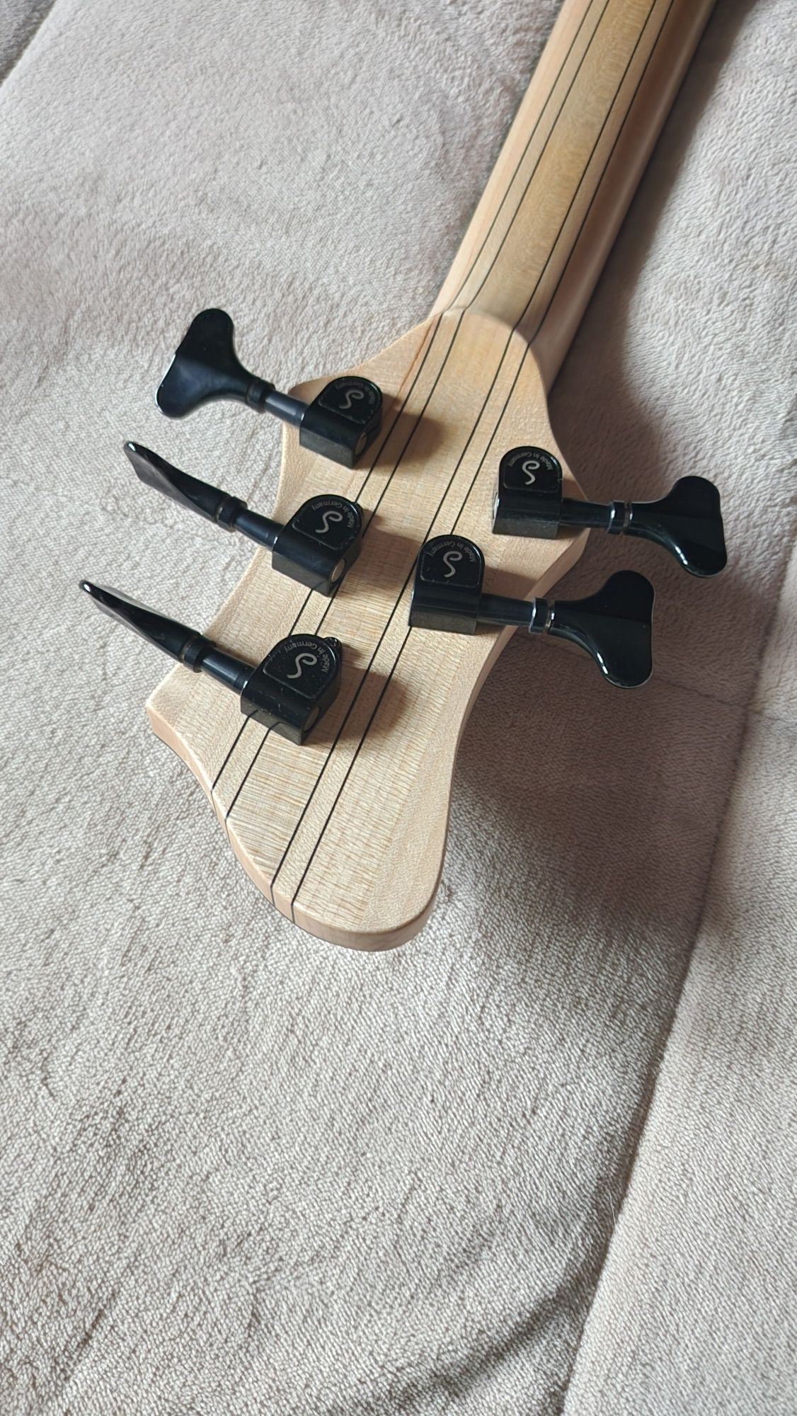 Baixo Franz bass sirius 5