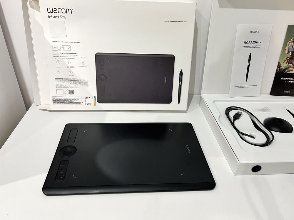 Графічний планшет Wacom Intuos Pro М новий