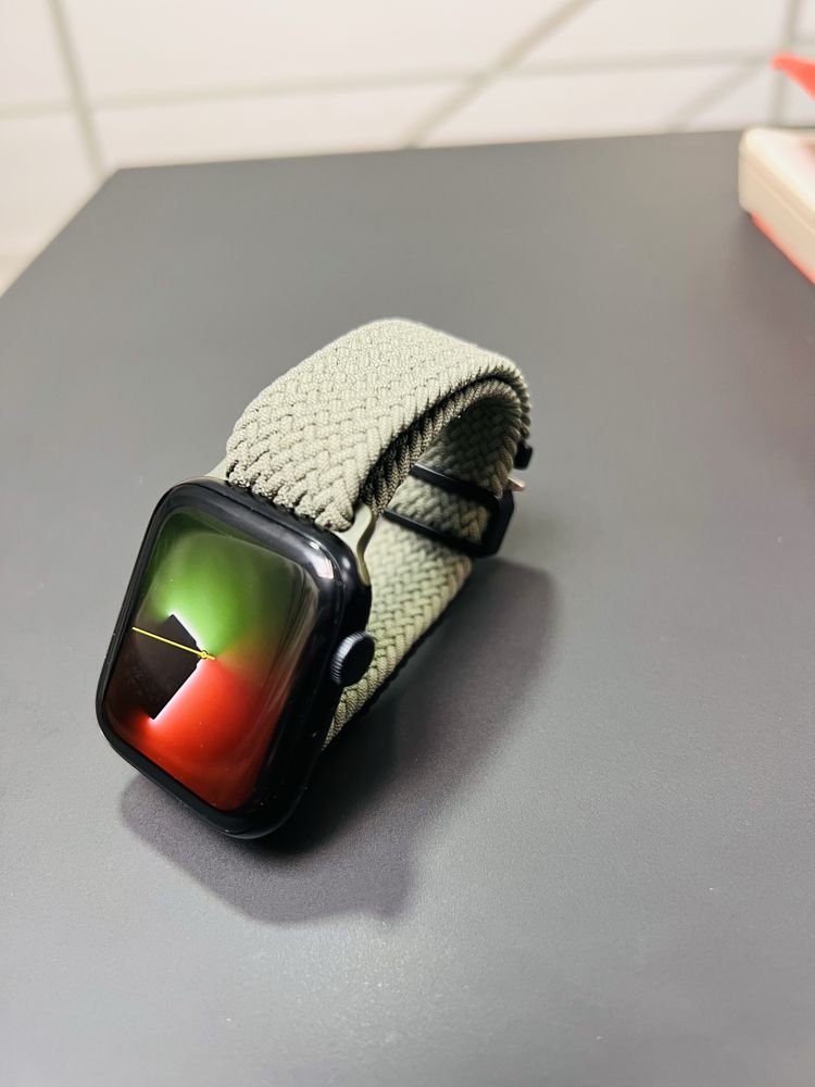 Apple Watch SE 2024