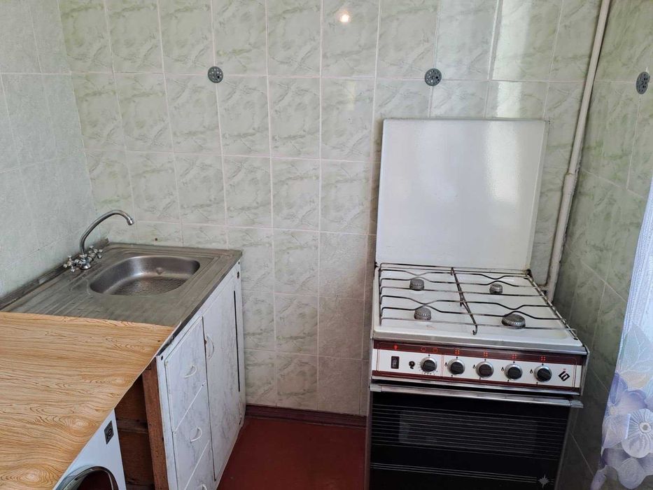 Здається в аренду 1-но кімнатна квартира (15002)