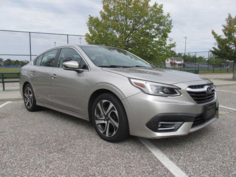 Subaru Legacy Limited      2020