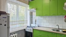 Продаж 3к квартири, метро Червоний хутір та хвойний ліс пішки!