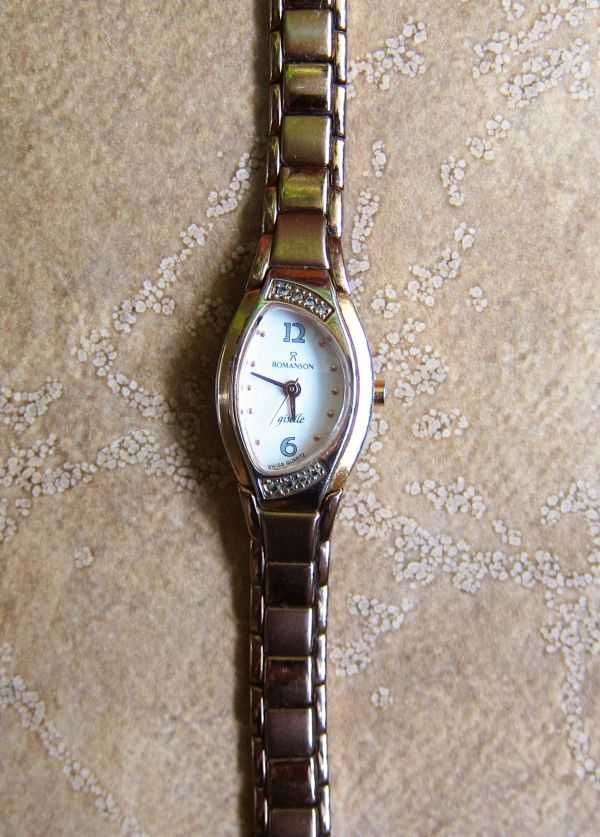 Женские наручные кварцевые часы ROMANSON RM3683QL (за 1/6 стоимости)