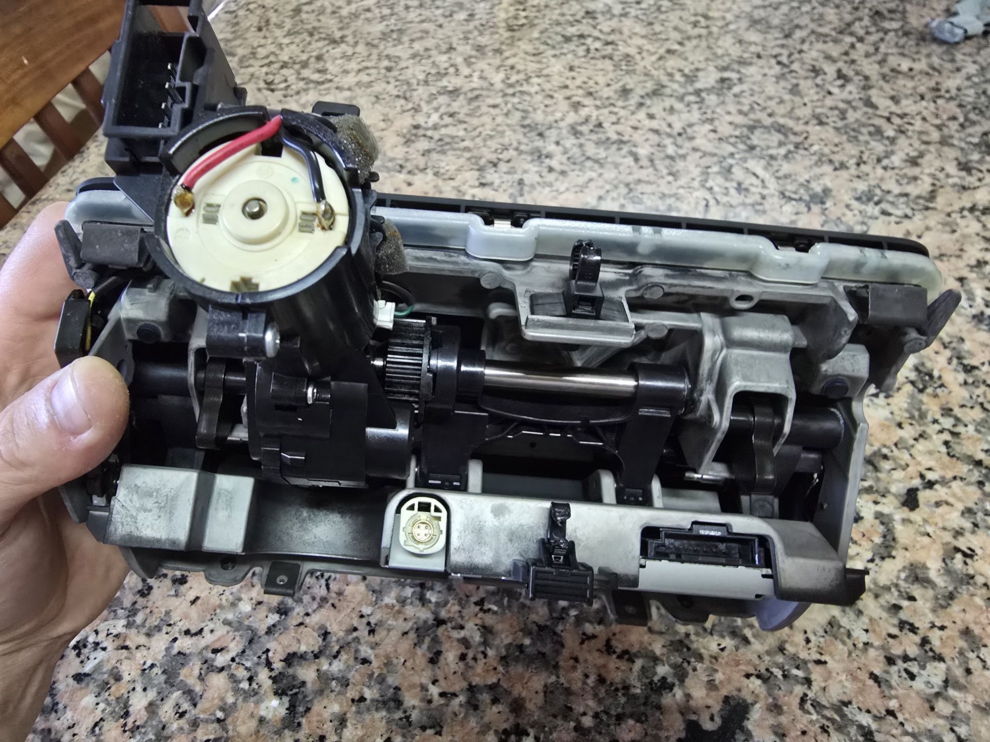 Audi A3 Screen / exibição retrátil (8V)