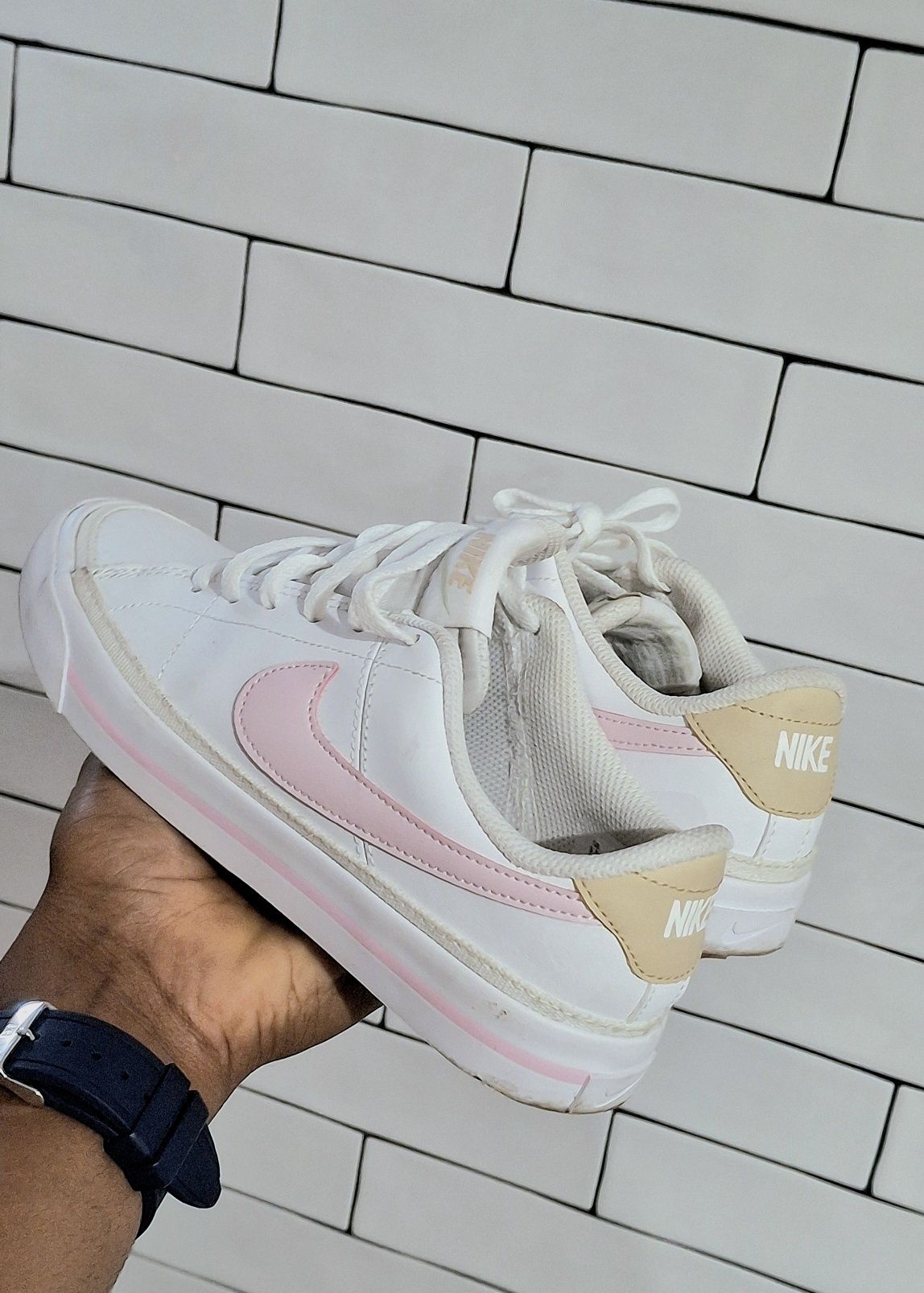 Tenis nike ,em excelente estado