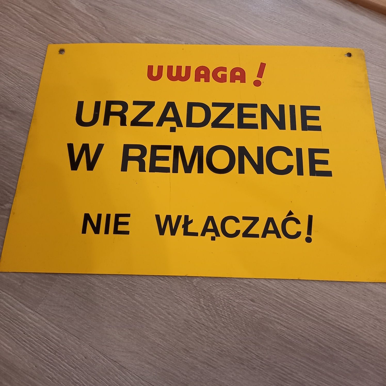 Tablica stalowa urządzenie w remoncie