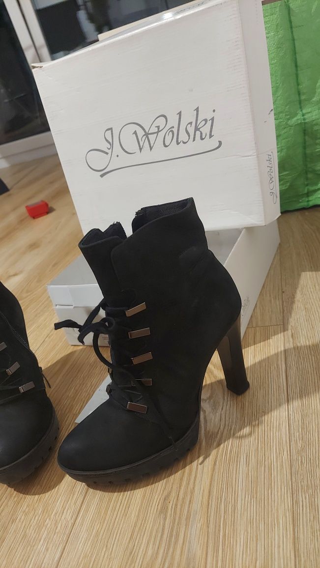 Buty damskie J. Wolski czarne, rzadko chodzone
